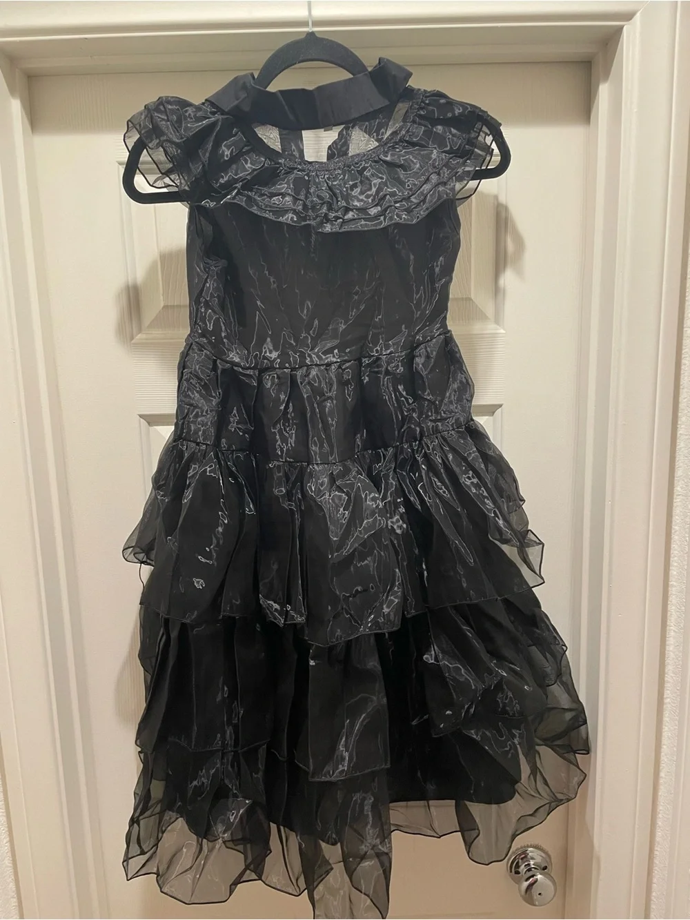 Gothic Ruffle Tulle Dress Costume with Accessories GIRLS Size S 6-8 Black